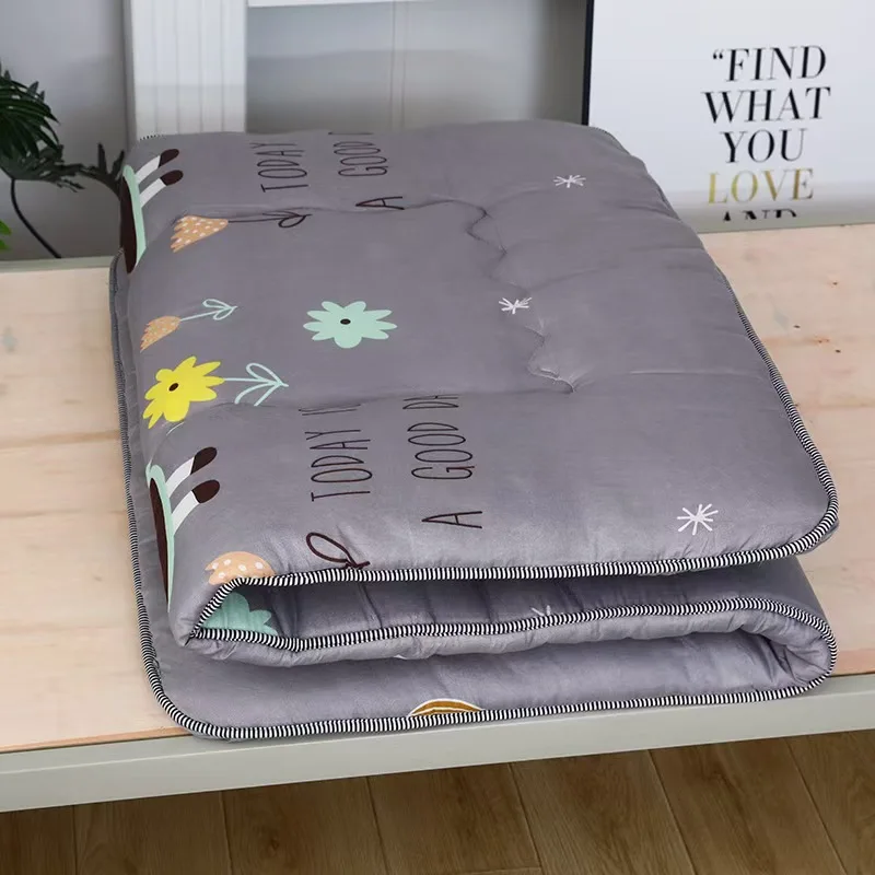 Student mattress dormitory single tatami mattress mattress, student cushion, thick folding mattress, floor mat, directly supplie