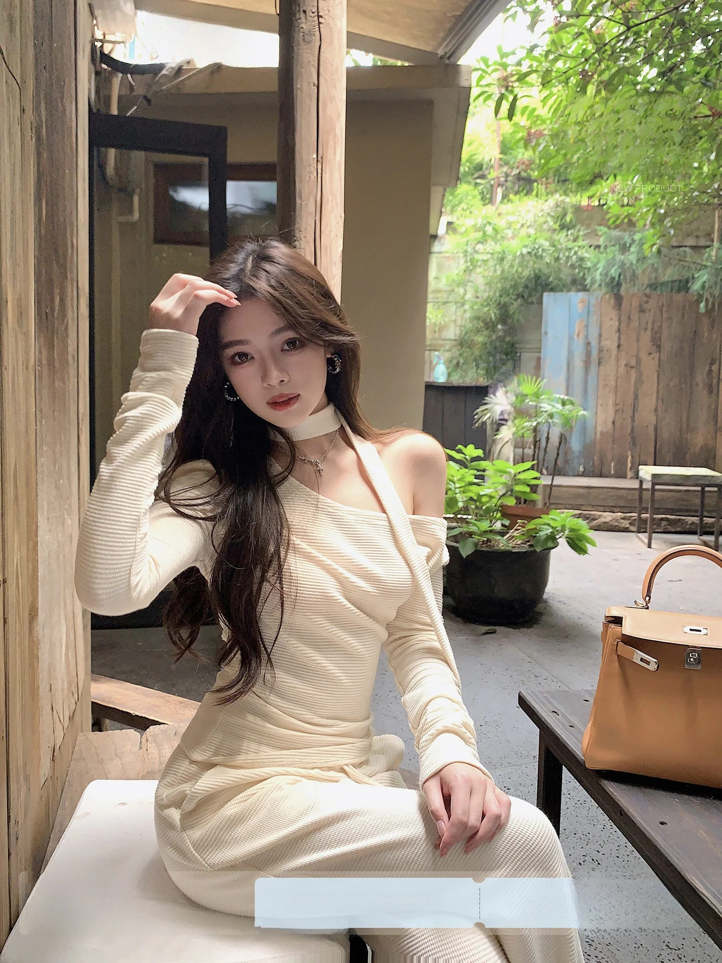 

Qiu Rou Yao Peach Colored Korean Style Lazy Loose Feelings Belted T-Shirt Set Women Spring New Slim Fit Shoulder Top