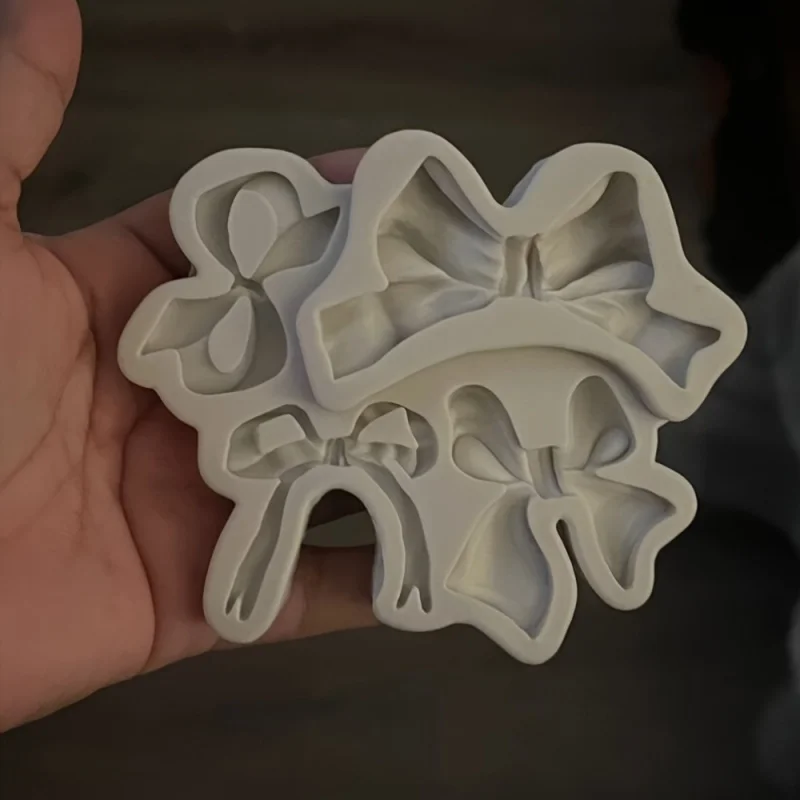 Silicone Mold Suit1Pieces，Aromatherapy Candle Cerate Mold，Crystal Epoxy Resin Butterfly Bow Shape Making Silicone Mold，forDIYCra