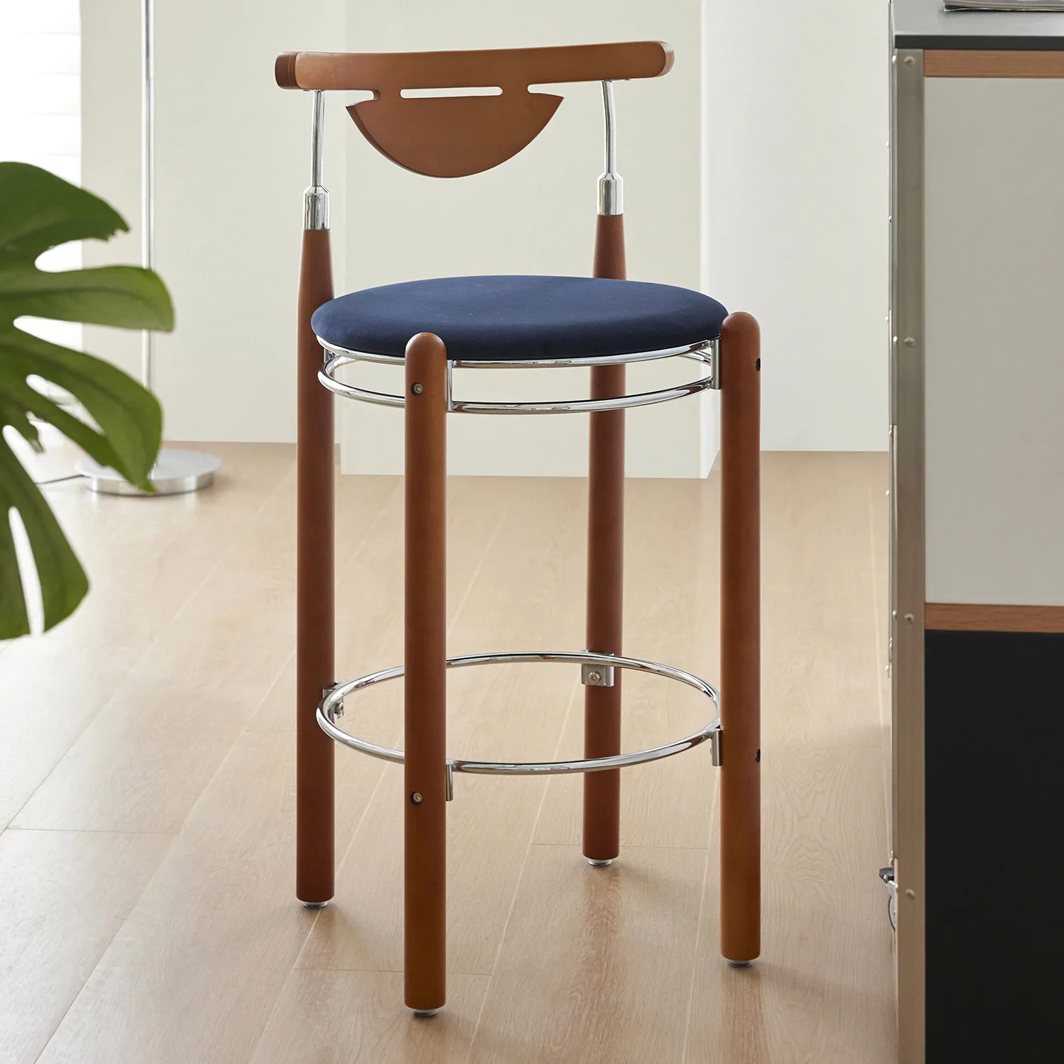 Xiaoka Home Furnishing Nordic Home Medieval Bar Chair Restaurant Island High Stool Vintage BarChair DiningChair CoffeeChair