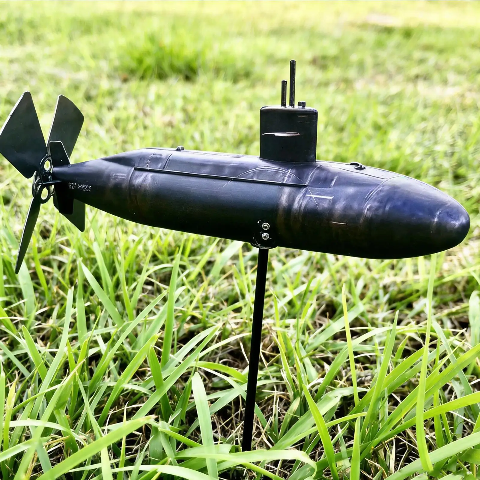 Submarine Wind Spinner Outdoor Garden Decorative Rotating Blades Wind Sculpture Moving Art Spinner Submarine Windmill For Yard