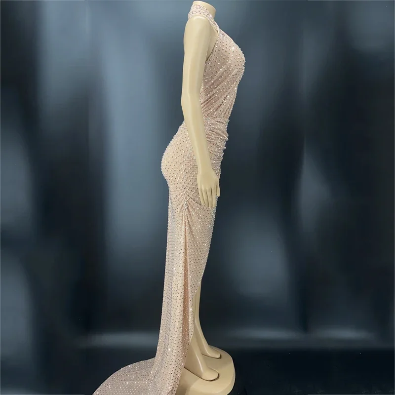 ชุดราตรีประดับเพชรเต็มตัว ชุดราตรียาวสีนู้ด ผู้หญิงวันเกิดตาข่ายเต้นรำชุดราตรีเซ็กซี่นักเต้นเครื่องแต่งกาย XS3071