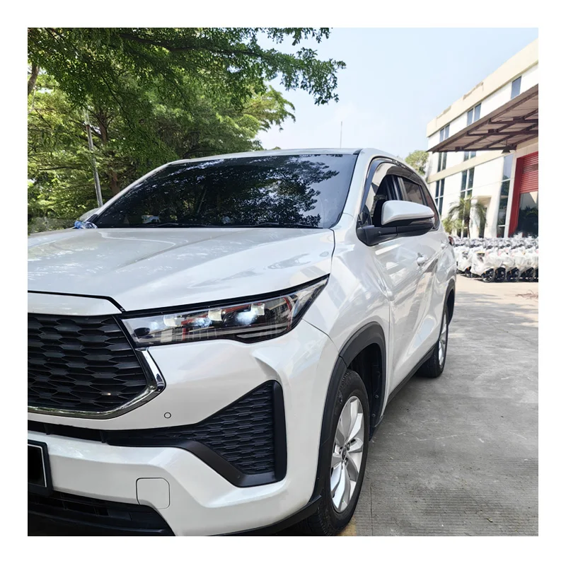 Produk Baru Untuk Lampu Depan Toyo-ta Innova 2022-2024