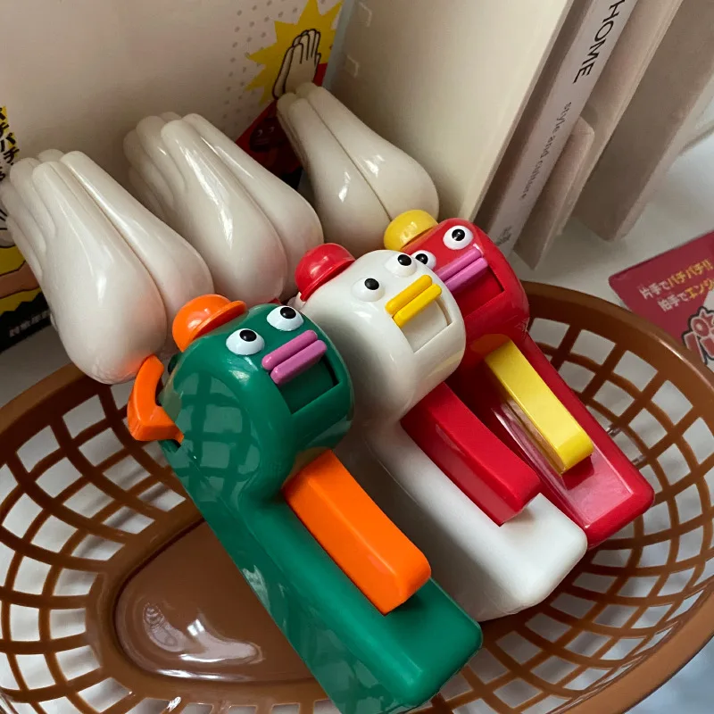 Novelty Funny GadgetsSand Sculpture ClappingFunny Sausage Mouth Clapping Clapping ToysSupport Funny Active Atmosphere Toys