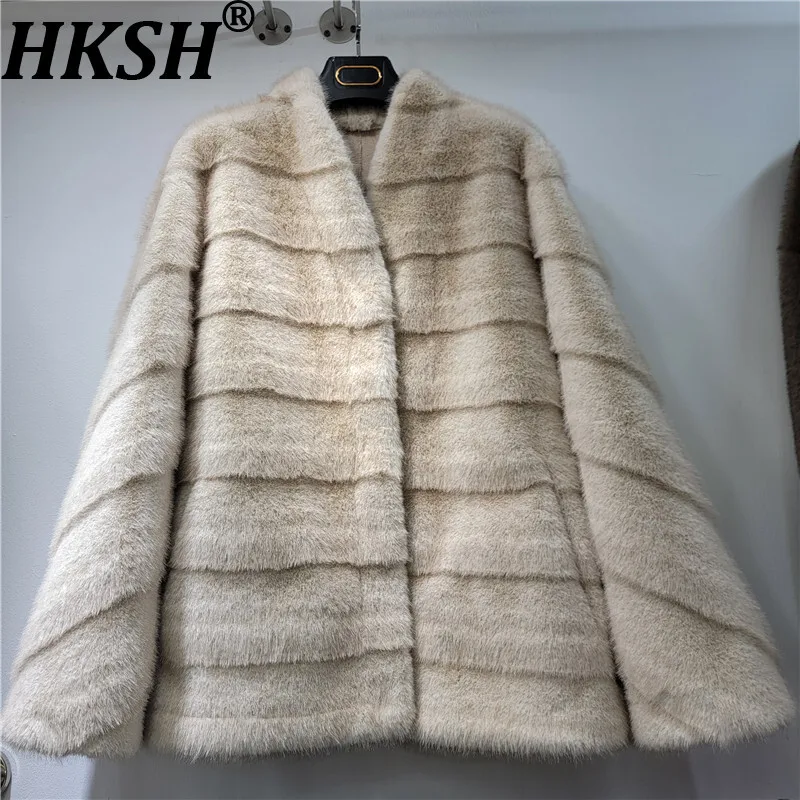 HKSH 2025 Winter New Women's Faux Fur Coat V-neck Long Sleeves Socialite Elegant High-end Chic Fashion Thick Warm Jacket HK15896