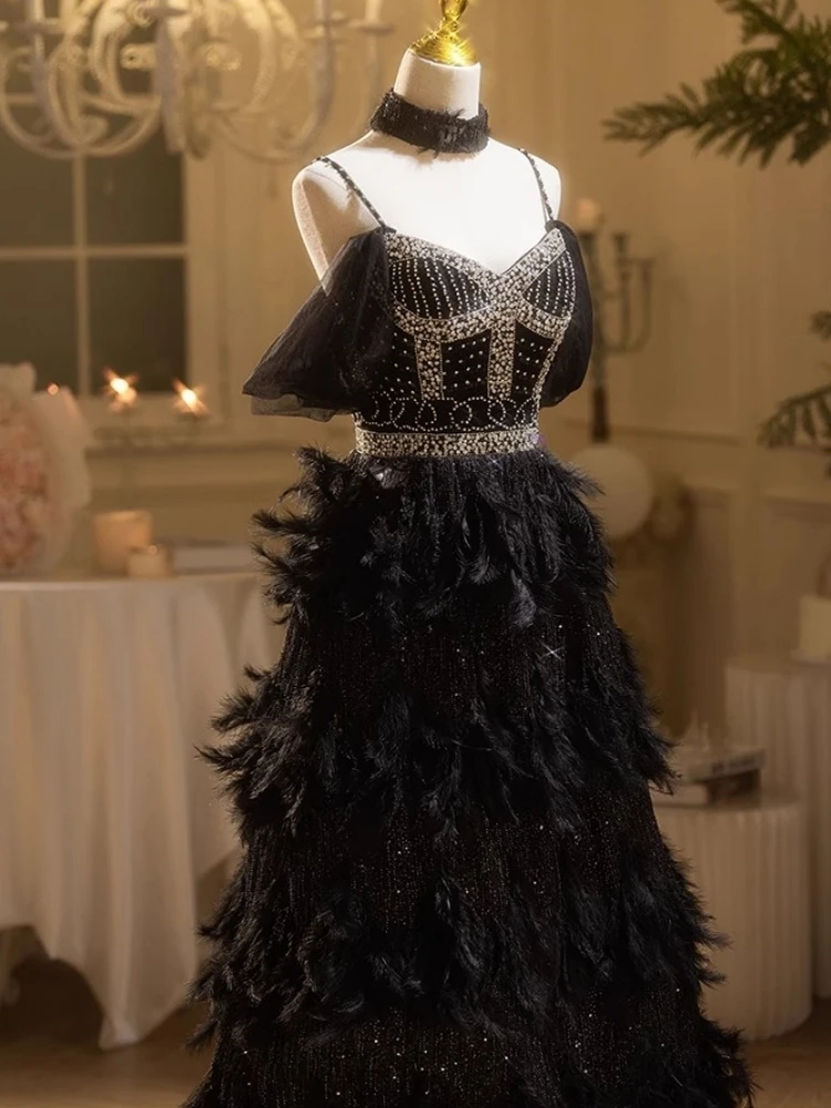 Tatsächliches Bild Gothic schwarz Abend garderobe Abendkleid V-Ausschnitt Kristall feder eine Linie Frauen Hochzeits feier Kleider Abschluss ball Anlass