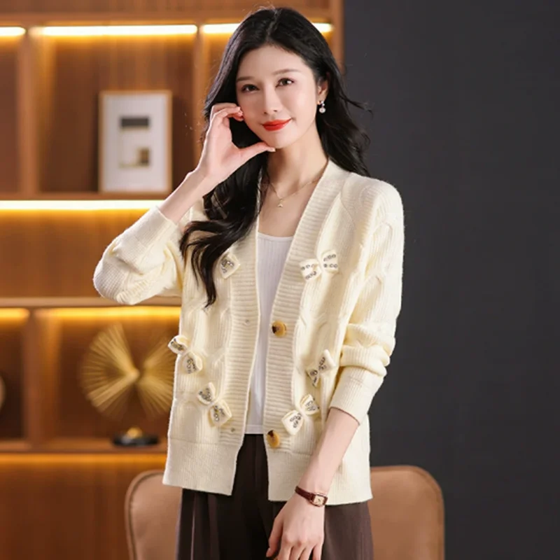 러블리 보우 가디건 스웨터 여성 신상 레트로 일본풍 V넥 리본 루즈핏 니트 여성 가을 겨울 2025