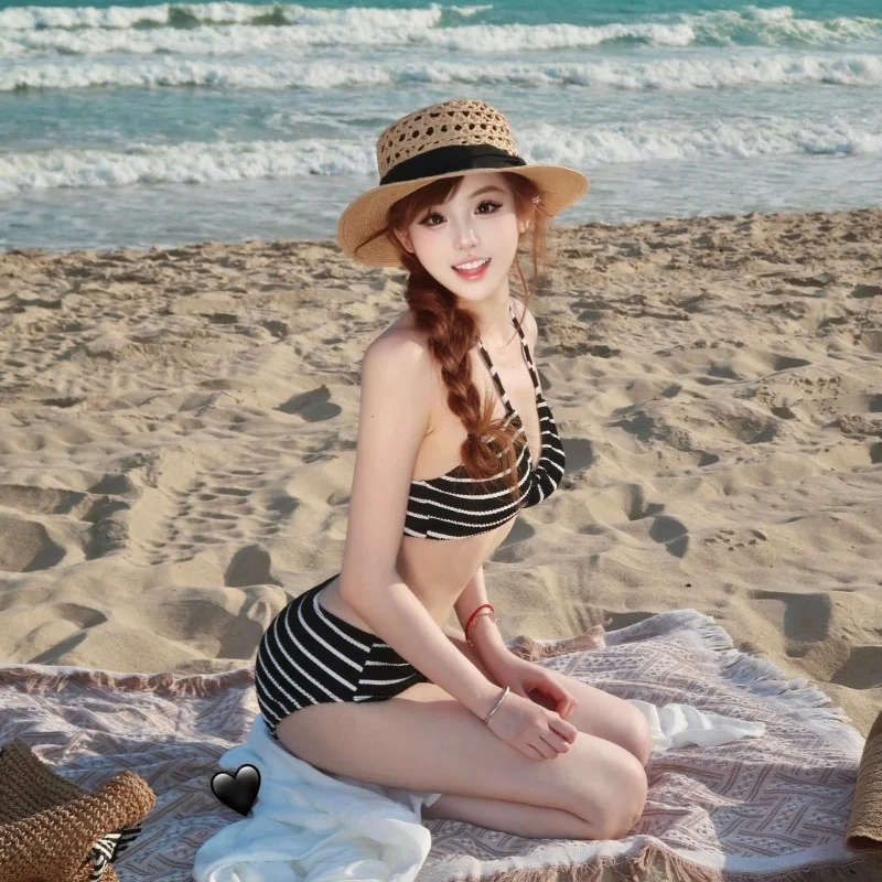 

Новый женский раздельный купальник-бикини в полоску 2023 года для термальных источников, сексуальный, в стиле Pure Desire, популярный у интернет-блогеров