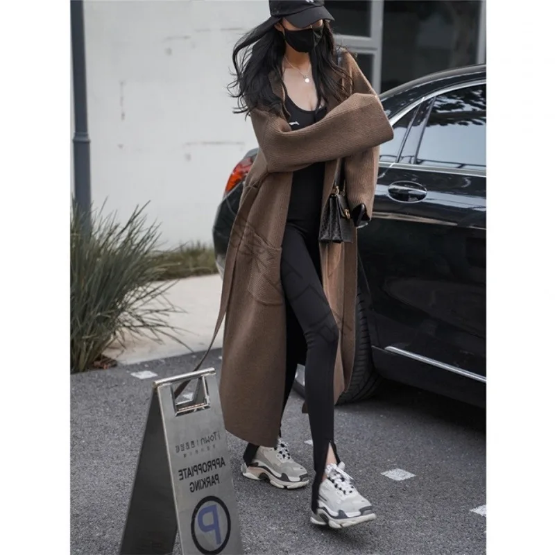 Maglione con risvolto grande da donna lungo sotto il ginocchio Cappotto lavorato a maglia cardigan con temperamento sciolto di alta qualità pigro