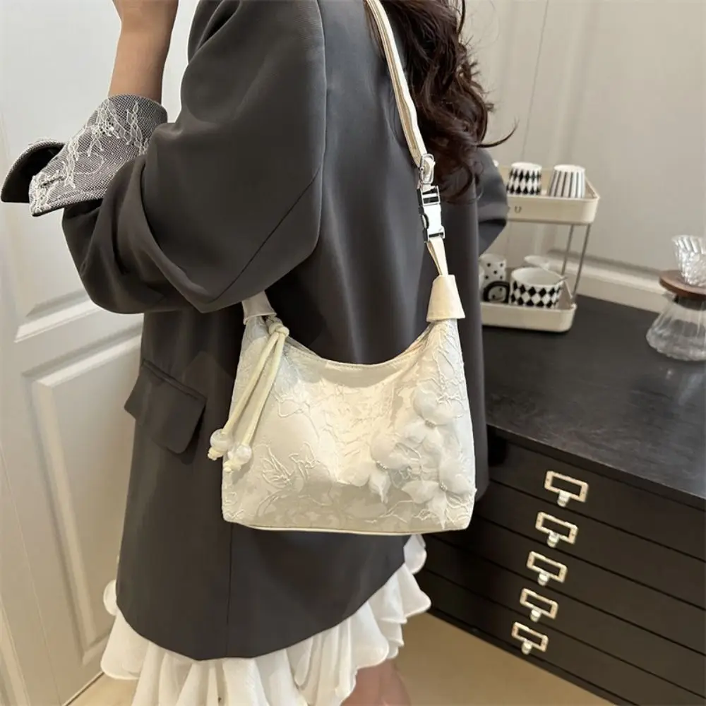 Nuevo bolso de mano bordado Retro de estilo chino, bolso de lona con bordado Hanfu de mariposa, bolso de hombro con cremallera, bolso Cheongsam para boda