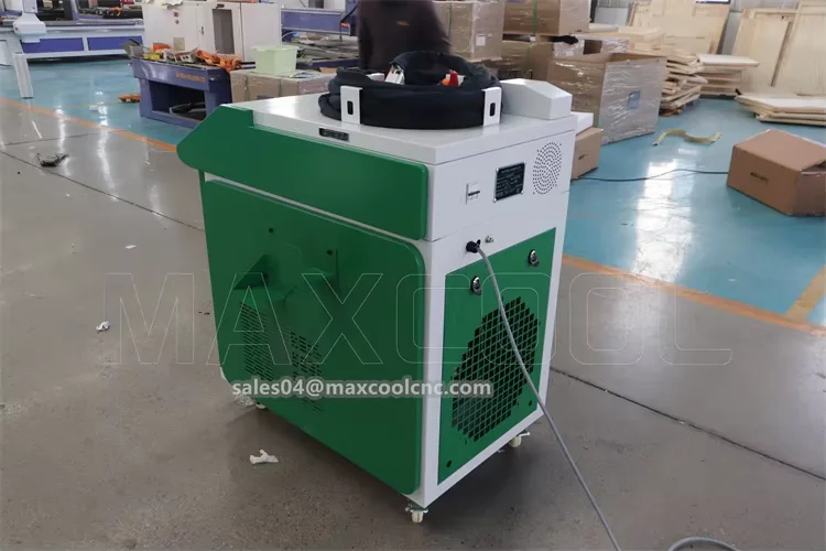 1.5kw 3kw Fiber Laser Cleaning Laser Cleaner for Cleaning Profile and Round Pipes Rust Removal