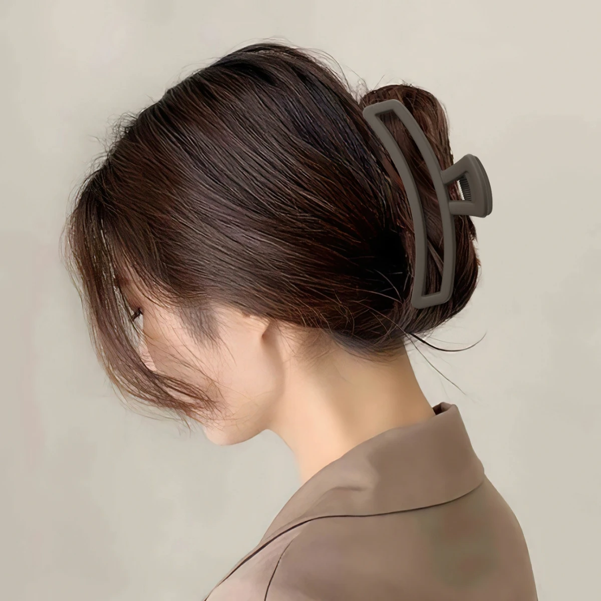 Горячие матовые однотонные заколки телесного цвета для волос, элегантные зажимы для волос большого размера, повседневные аксессуары для волос для женщин и девочек