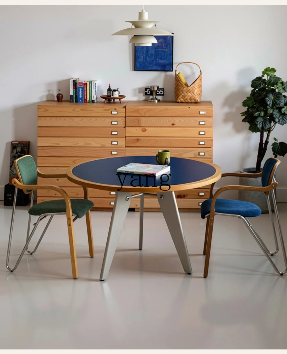 LTT dining table Bauhaus retro round dining table dopamine round table small apartment medieval