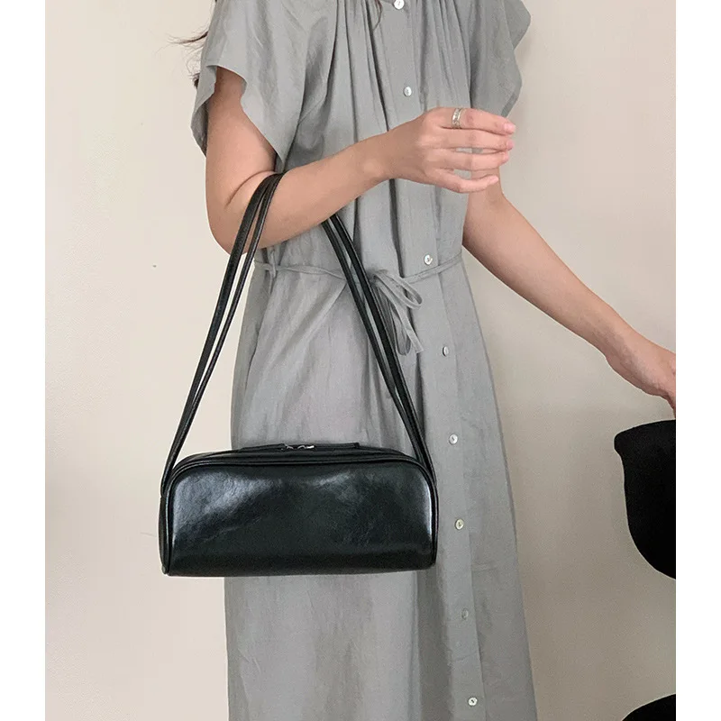 Echt lederen onderarmtas 2025, nieuwe niche-ontwerp, oliewas, koeienhuid, vintage handtas, mode, high-end damesschoudertas