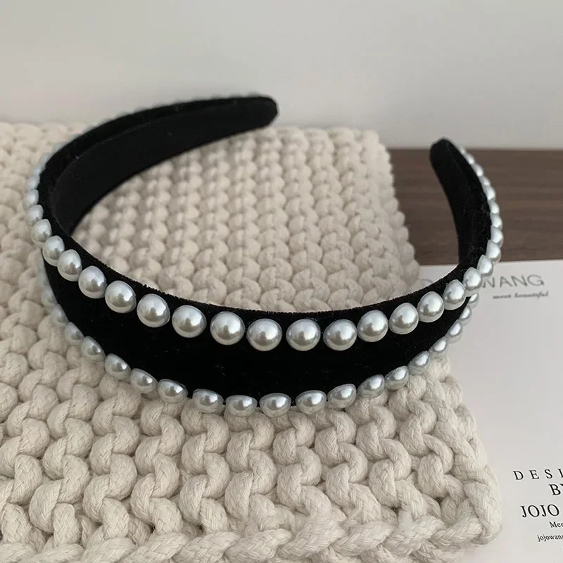 Women\'s Fashion Headband Korean Pearl Velvet Headband Women\'s Outing Simple Temperament Hair Accessories 2024 New Style