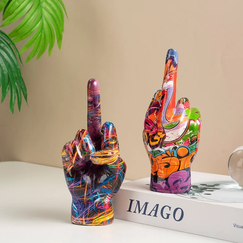 

Graffiti Middle Finger Figurine Pop Street Art Resin Statue Desktop Living Room Mantel Bookshelf Home Decoration Accessories