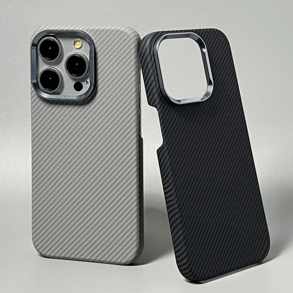 Luxuriöse Carbon-Faser-Slim-Hülle für iPhone 18 17 13 14 15 16 Pro Max Stoßfeste Legierungs-Kameraobjektivschutz Ultradünne Hartschale – Detail 3