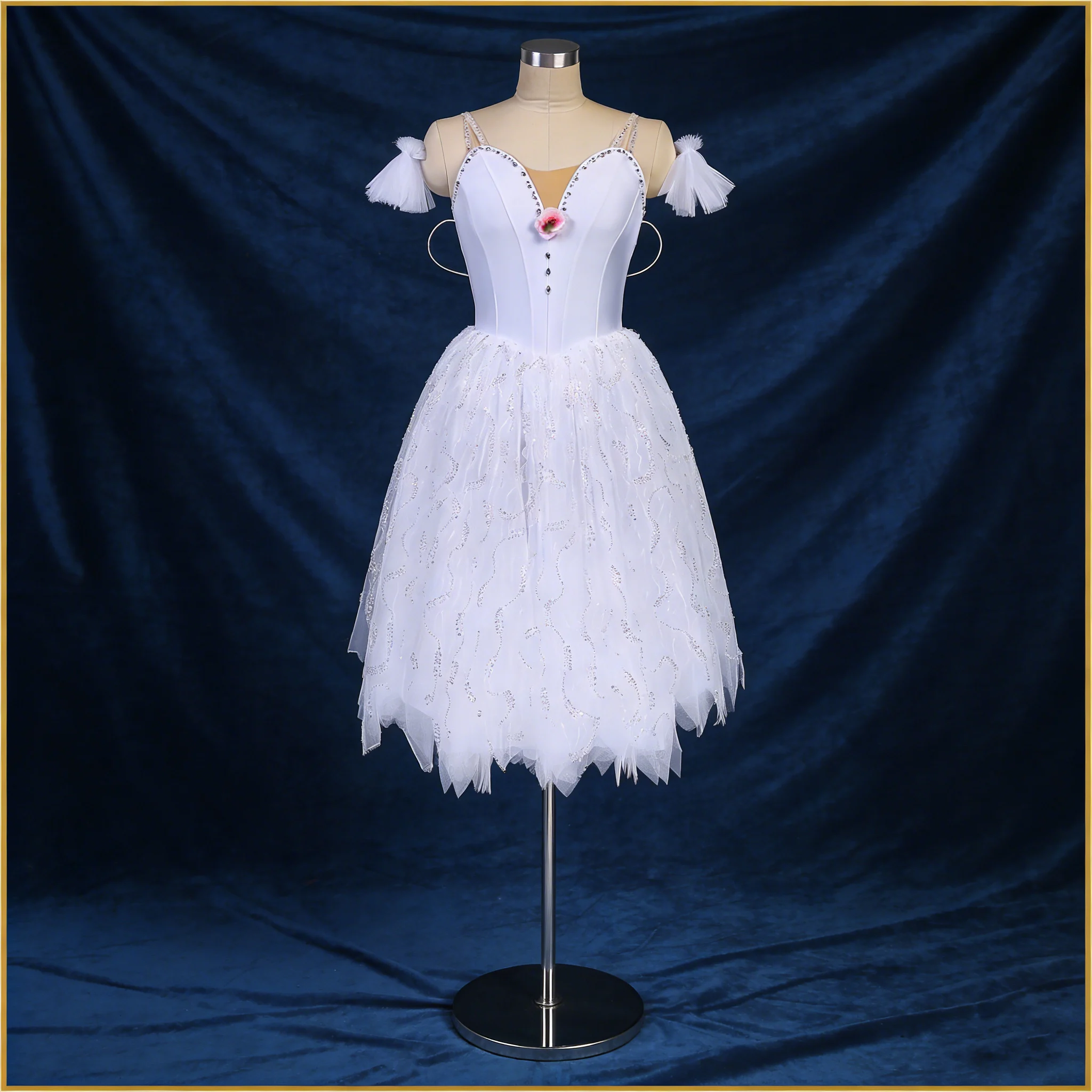 

Custom Made White Ballet Fairy Ballerina Dress with Wings - Girls’ Sparkly Tutu Costume for Ballet Performances