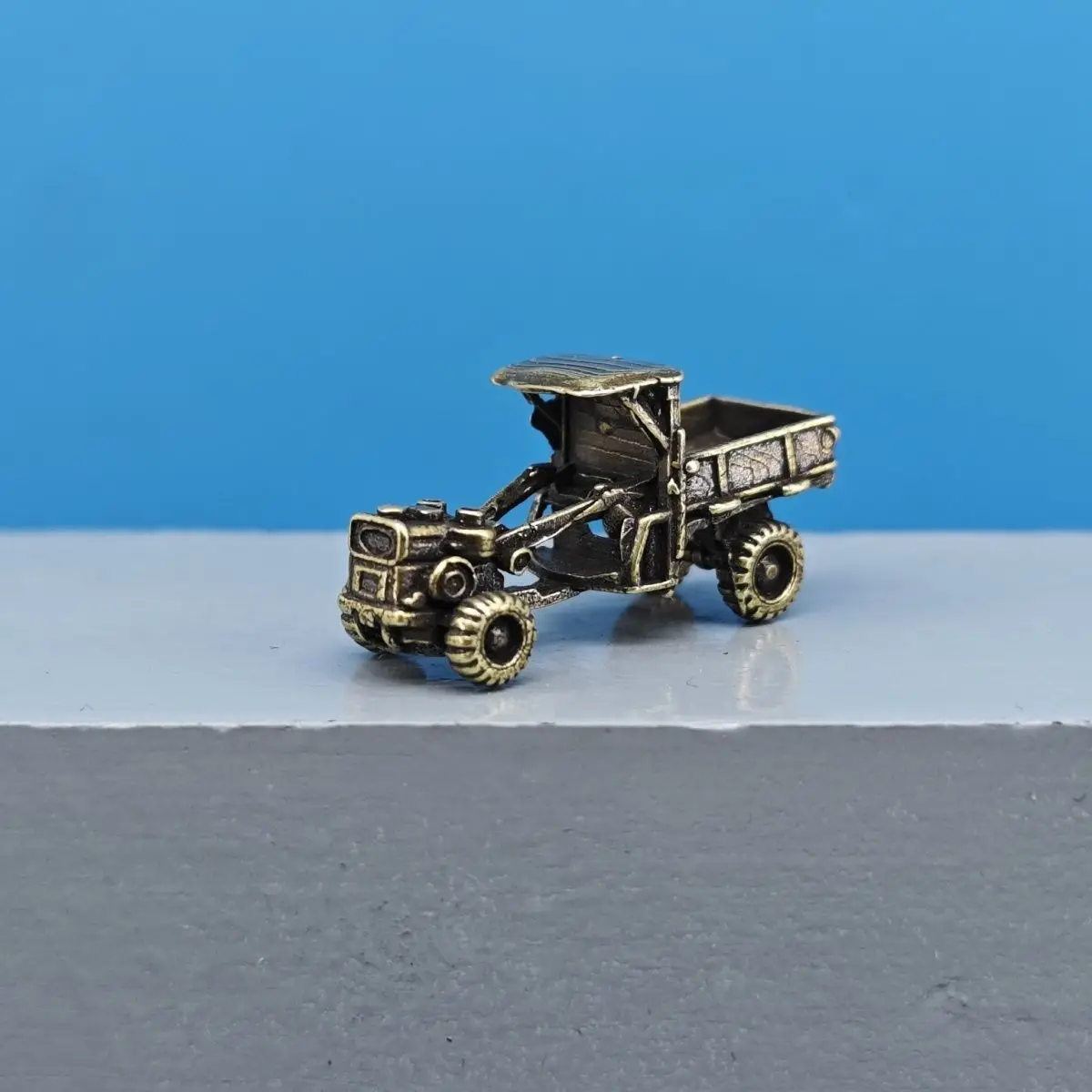 Solid Brass Vintage Tractor Mini Metal Model  Micro Landscape Ornament Statue Decor Collectible Craft