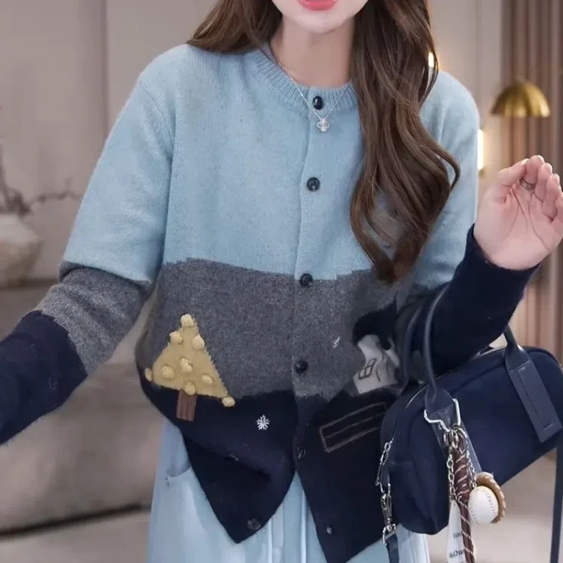 Color Blocking Embroidery Round Neck Knitted Cardigan Women's New Autumn Sweater Jacket Casual Versatile Age Reducing Top