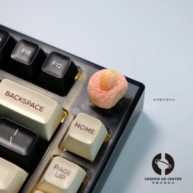 

Strawberry Cake Keycap Original Design Food Theme Keycaps for Mechanical Keyboard Personalized Customization Custom Knob Keycaps
