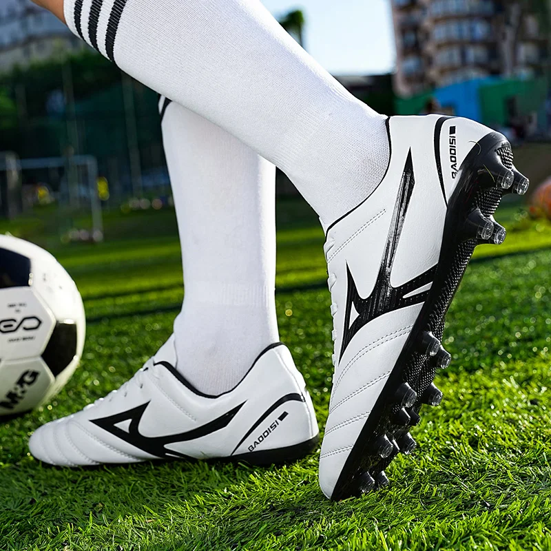 Men's Football Shoes Youth Outdoor Non-slip Short Nail Sports Shoes Professional Competition Training Shoe Girls' Soccer Sneaker