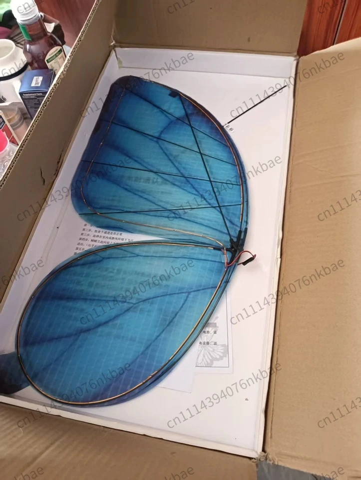 Butterfly remote-controlled aircraft, wireless remote-controlled simulated flying butterflies, birthday party home decoration