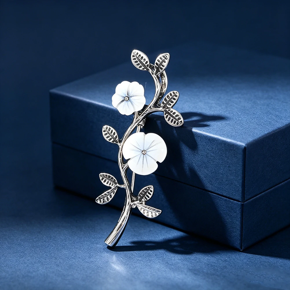 Plum Blossom Branch Brooch White MOP Shell Flower Collar Pins Badge Elegant Lapel Pin Bridal Wedding Banquet Decor Jewelry Gifts