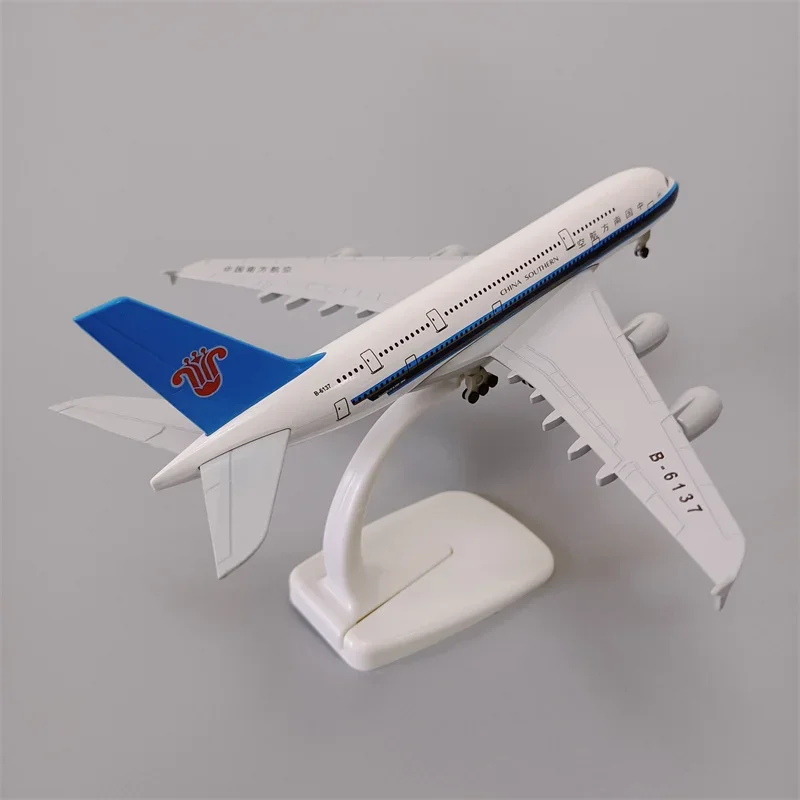 

18*20cm Alloy Metal Air China Southern Airways A380 Airplane Model Southern Airbus 380 Airlines Plane Model Aircraft & Wheels