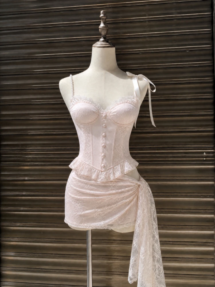 

2026 Summer Sweet Pure Desire Style Party Outfit New Sexy Camisole Top + Bodycon Skirt Suit France Elegant Two Piece Set New