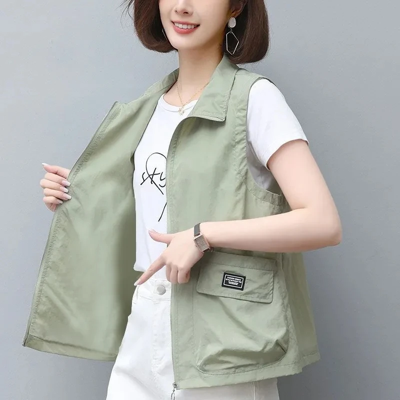 Casual Khaki Short Women's Vest Oversize Liner Sleeveless Jackets 2024 Spring Summer New Zipper Basic Waistcoat Female Outerwear