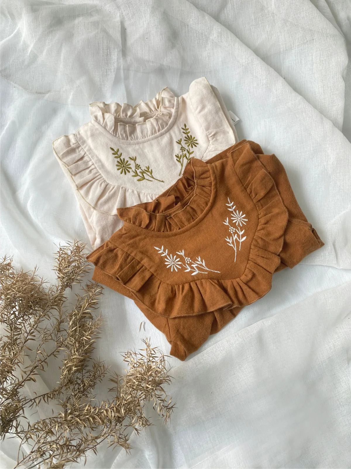 2026 Spring New Baby Girl Long Sleeve Floral Bodysuit Girls Cute Lace Princess Embroidery Jumpsuit Cotton Infant Clothes 0-24M