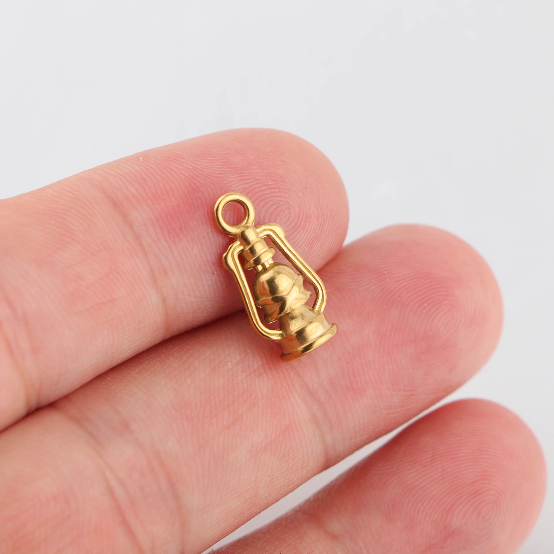 10pcs/lot Stainless Steel Retro Lamp Lantern Charm DIY Jewelry Making Pendant Accessories for Necklace Earring Keychain