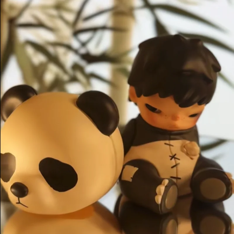 ของแท้ตุ๊กตา Hirono Panda อะนิเมะรูปลิฟท์สะสมตกแต่งโต๊ะเครื่องประดับน่ารัก Hirono Figurine คริสต์มาสของขวัญ