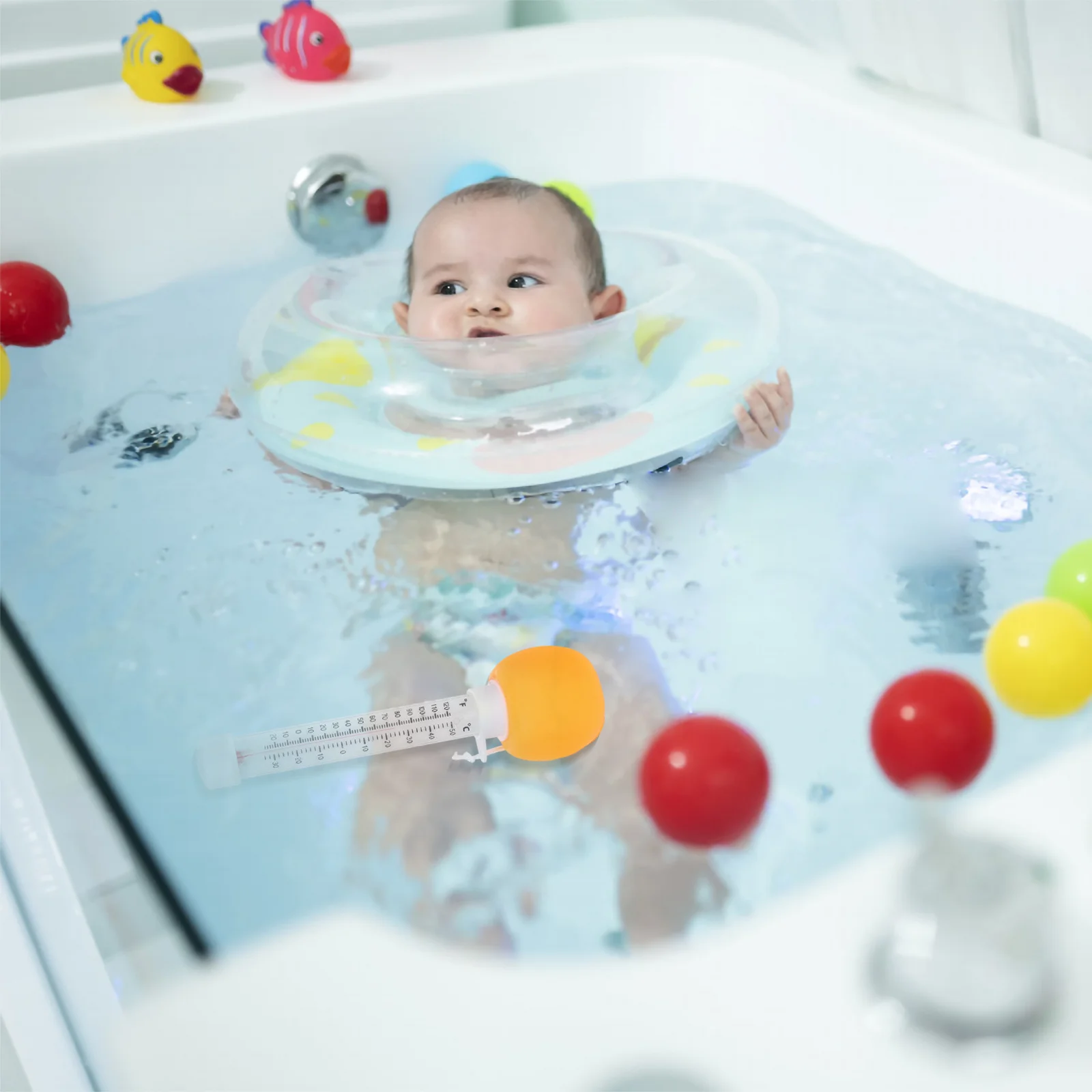 Piscina flutuante termômetro design dos desenhos animados medidor de temperatura da água preciso para banhos infantis crianças piscinas banheiras de hidromassagem