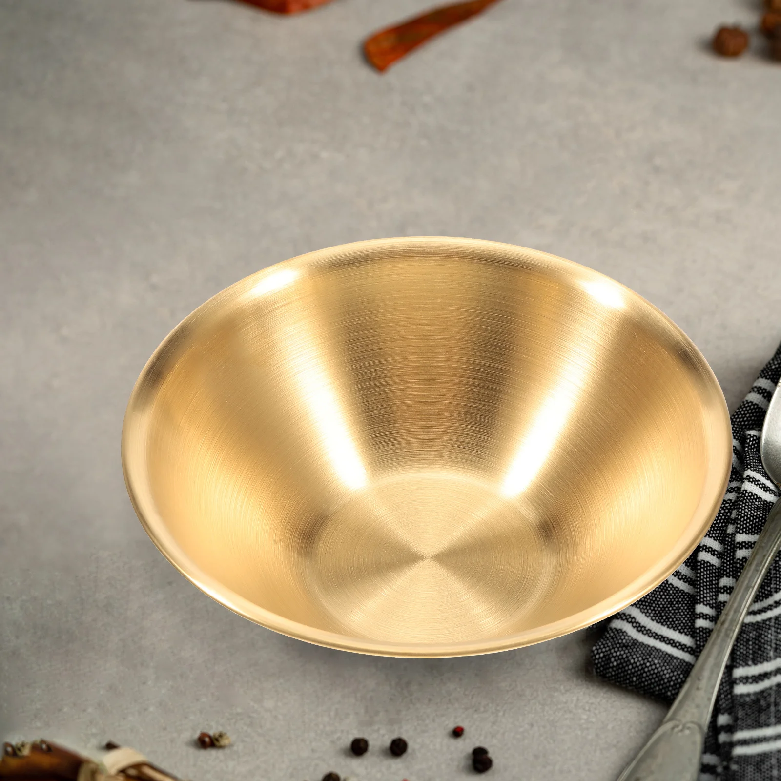 

2Pcs Stainless Steel Salad Bowl Premium Durable Mixing Bowls Portable Kitchen Food Serving Bowls for Indoor Outdoor