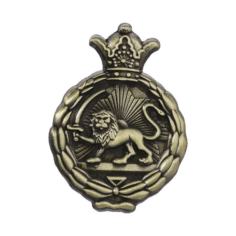 Retro crown lion-shaped badges, creative cultural alloy pins, accessory for clothing and bags, gifts for friends