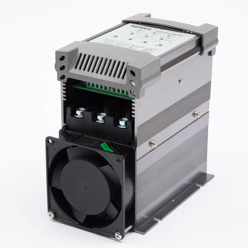 Power regulator, thyristor power regulator