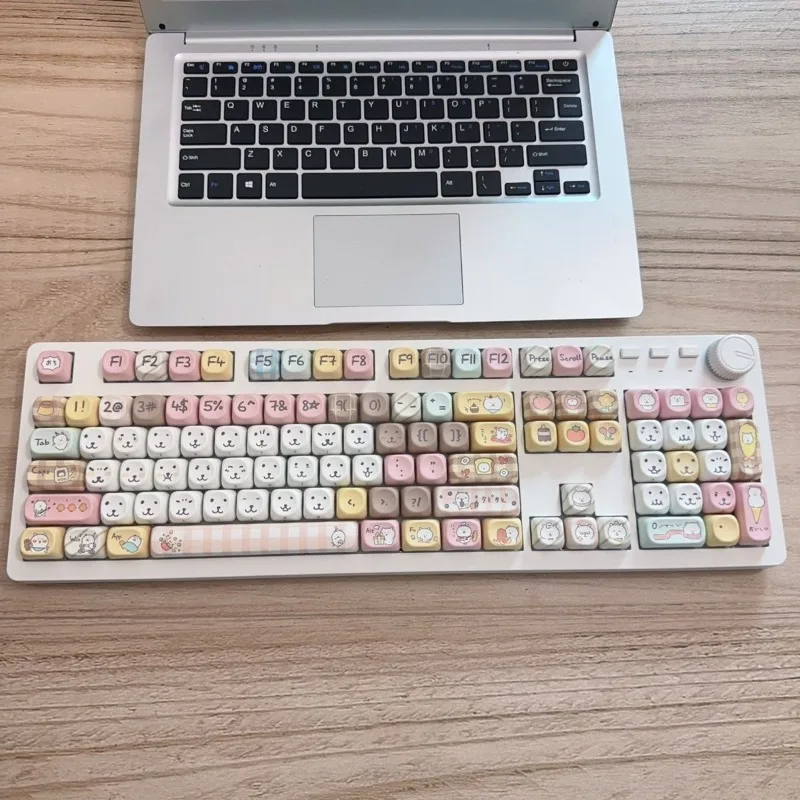 

Механическая клавиатура Anime Kawaii Self Mocking Bear на 104 клавиши, проводная, с возможностью горячей замены, для офиса, общежития, игр, работы, с высоким эстетическим дизайном