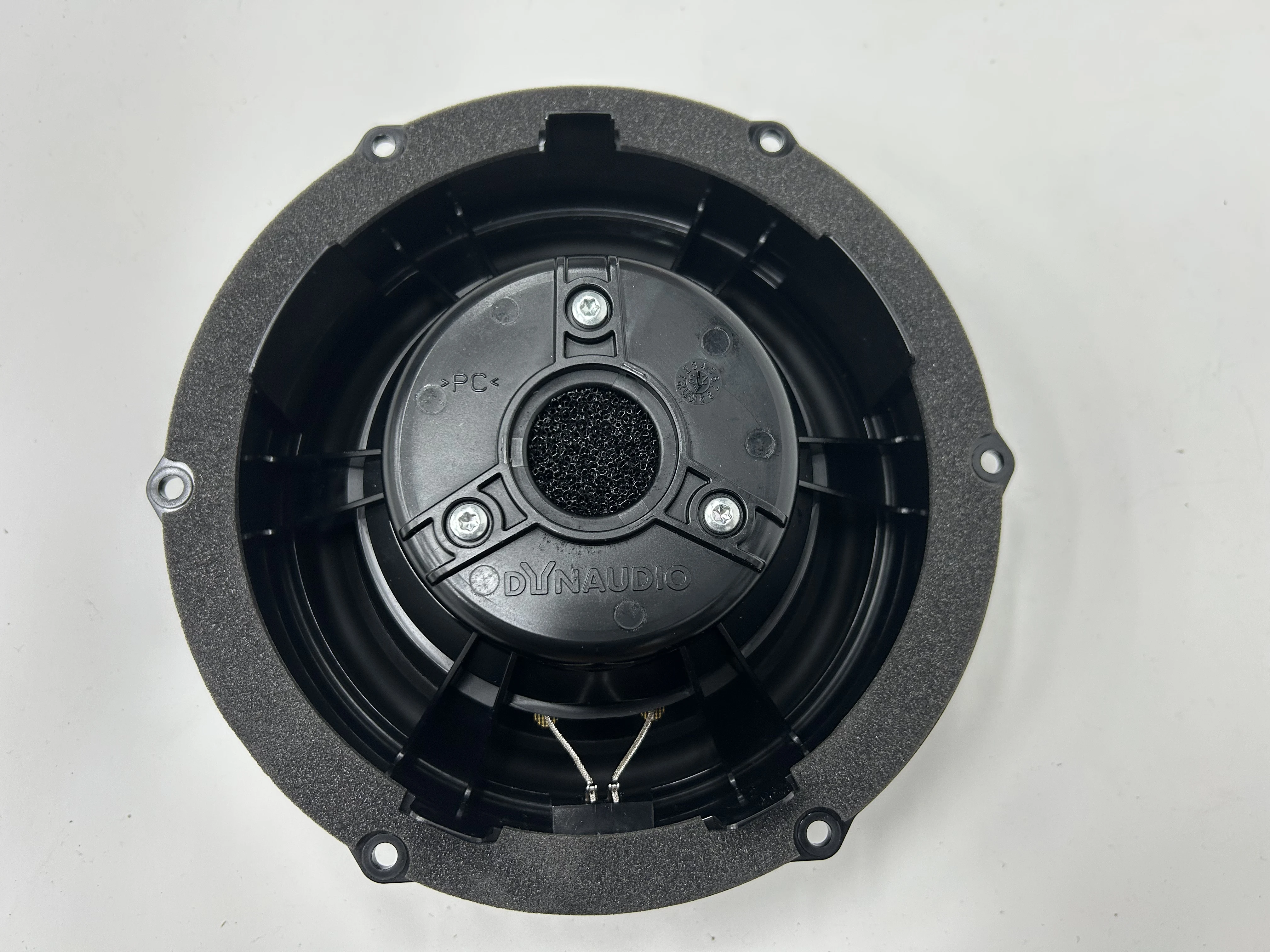 1Q0 035 454 D (Dynaudio) for VW models: Passat B8, Arteon,  (Front door)Brand new  8 inches