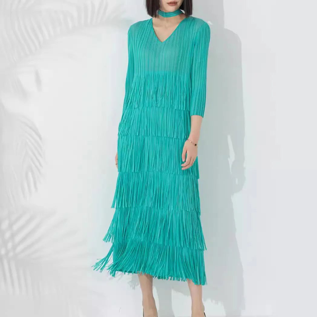 

Women's dress Miyake Pleated Fashion Temperament V-neck seven-point sleeve fringe evening dresses