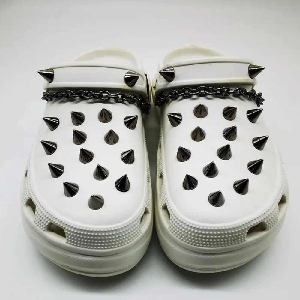 

Дизайнерские аксессуары для обуви в стиле панк-метал с заклепками, украшения для сандалий, модные винтажные цепочки для обуви, качественные элементы декора в стиле хип-хоп для уличной моды.