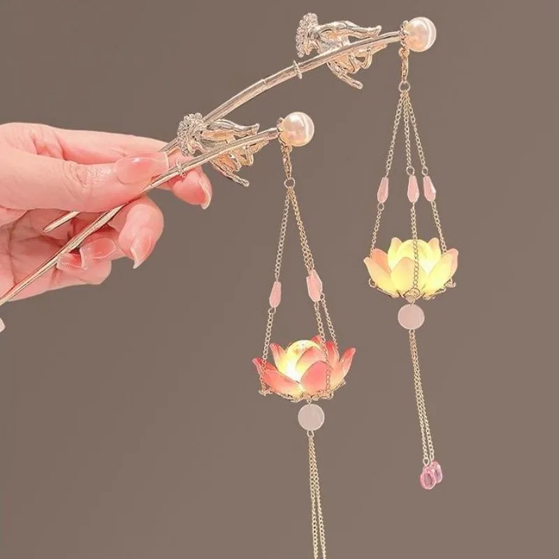 

Chinese style pearl shimmering glass lotus tassel hairpin ancient style Hanfu versatile hairpin high-end hair accessory