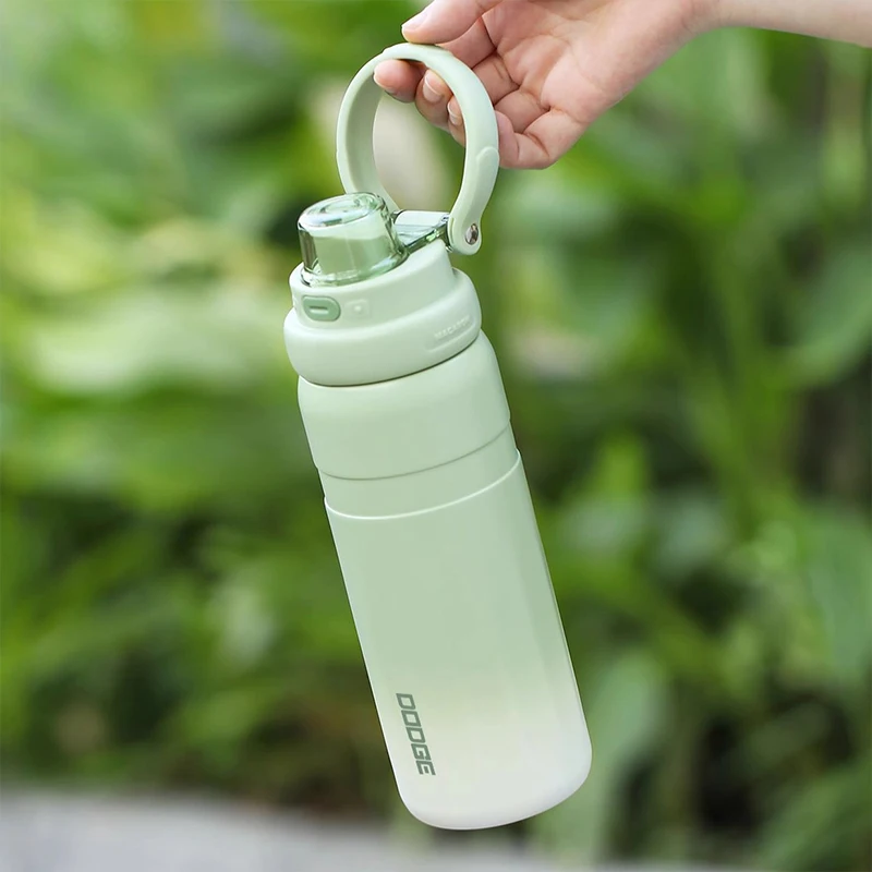 

Stainless Steel Vacuum Flask 560ML Sports Water Bottle with Straw Car Thermal Travel Insulated Mug Cup for Outdoor Activities