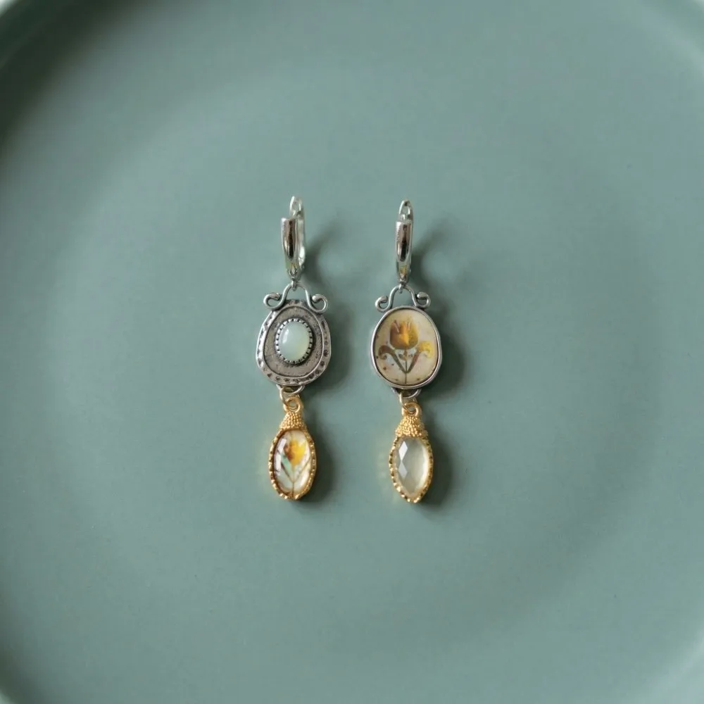 Fashion Elegant Dangle Earrings Alloy Vintage Oval Floral Earrings Hyperbole Style Retro Bohemian Earrings Women