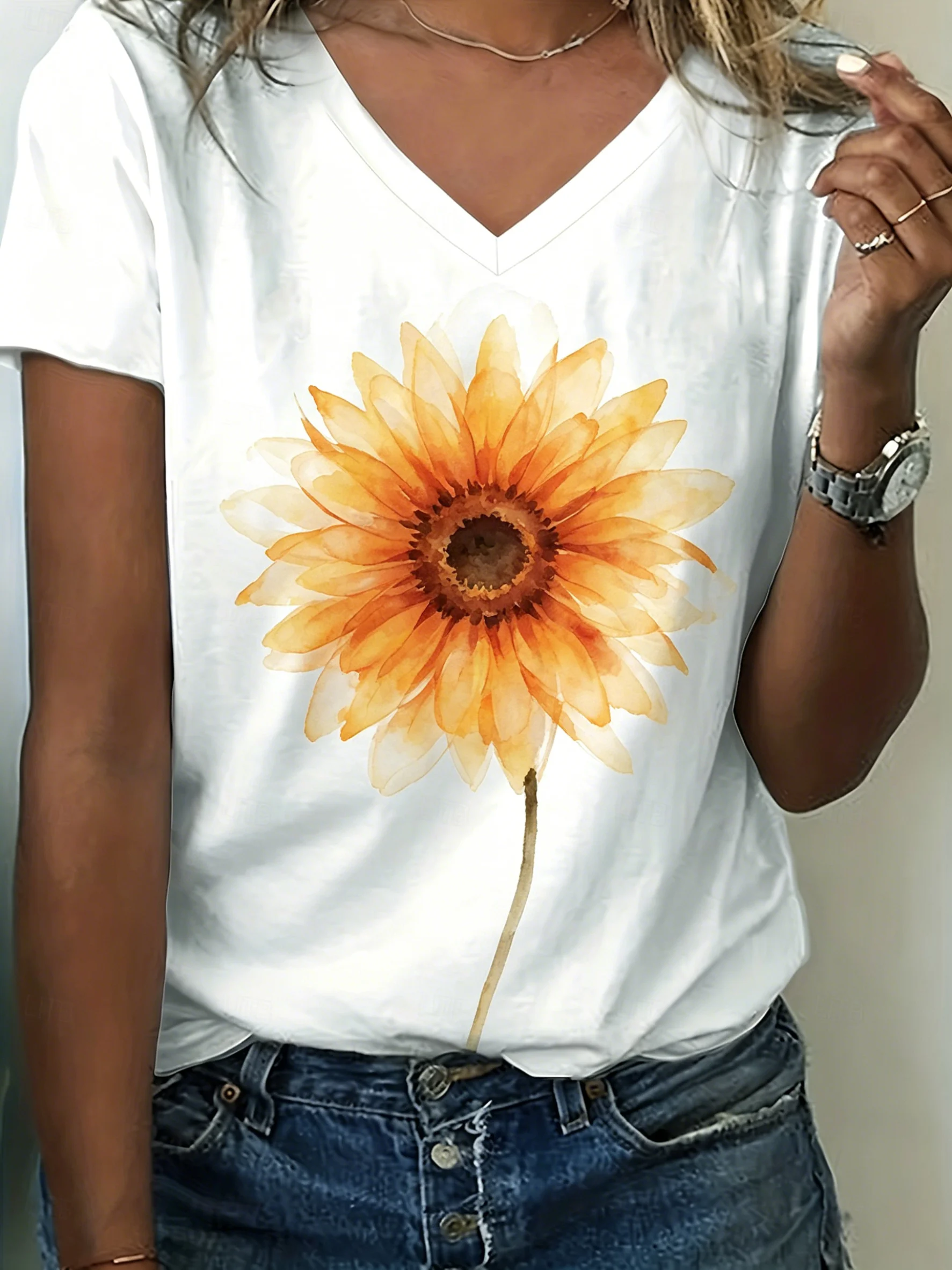 Women's Watercolor Blue Flower Print V-Neck T-Shirt, Casual Short Sleeve Tops, Elegant Floral Daily Wear for Spring Summer