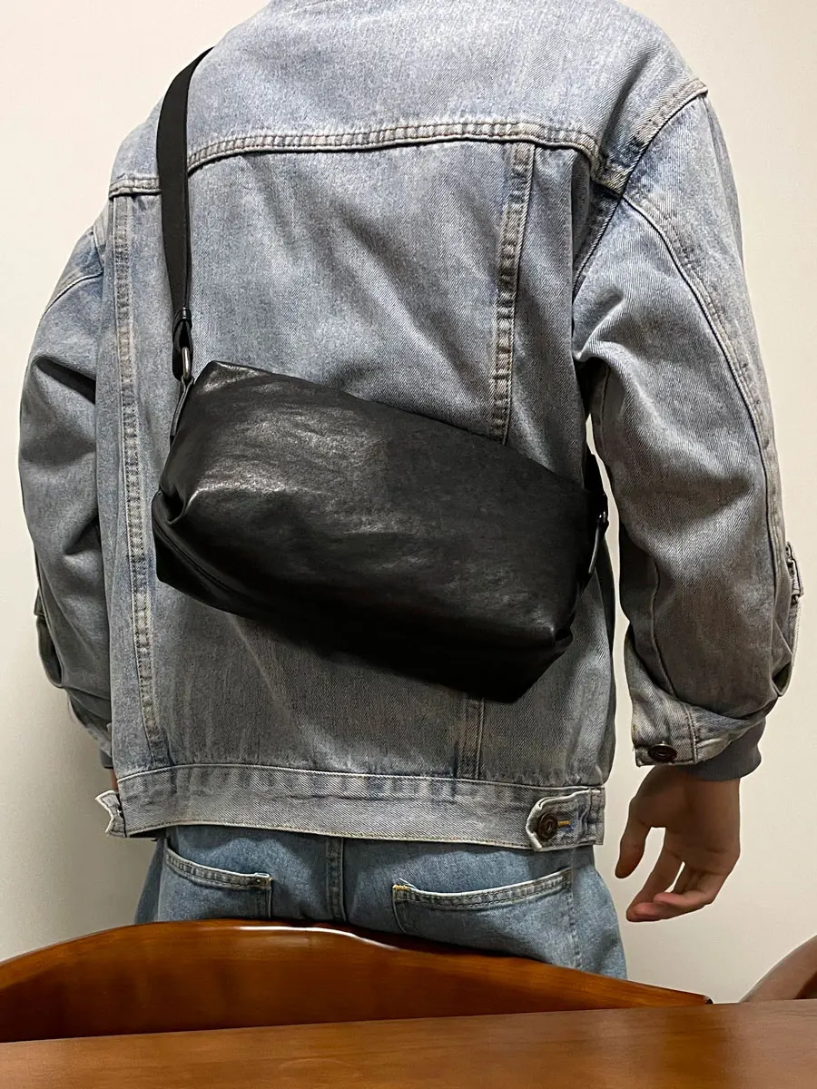 

PNDME outdoor casual travel designer handmade genuine leather men's black crossbody bag simple luxury cow leather shoulder bag