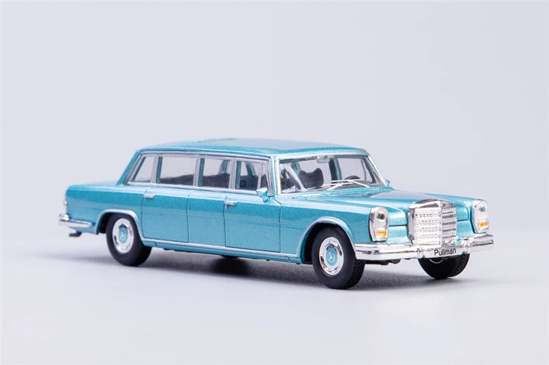 GCD DCT 1:64 Pullman 600 W100 LWB Limousine version Diecast Model Car