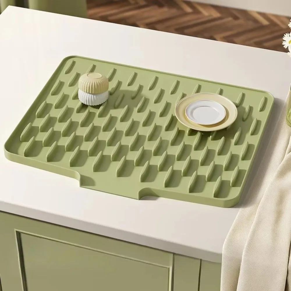 Silicone Kitchen Drainage Mat Heat Resistant Non-Slip Base Silicone Drain Mat Multi-Function Sloped Countertop Drain Mat