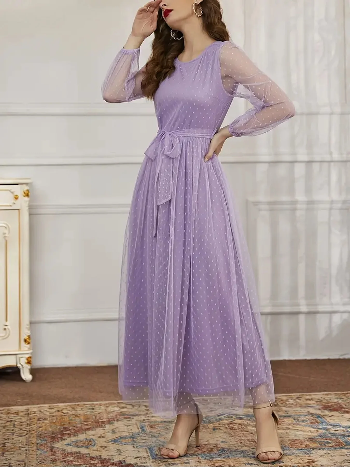 Damen Casual und Elegantes Halbtransparentes Langarm-Kleid mit Rundhalsausschnitt, Einfarbig, Hohe Taille und Durchsichtigem Gürtel – Detail 5